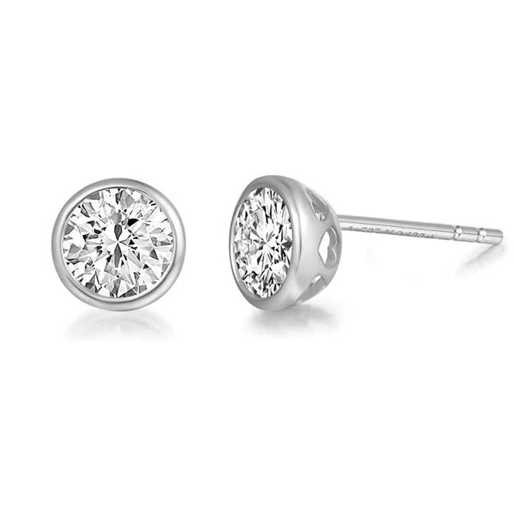 Pendientes FANCIME de oro blanco macizo de 14 quilates con bisel de moissanita de 1 quilate para venta al por mayor de Fanci Me Jewelry