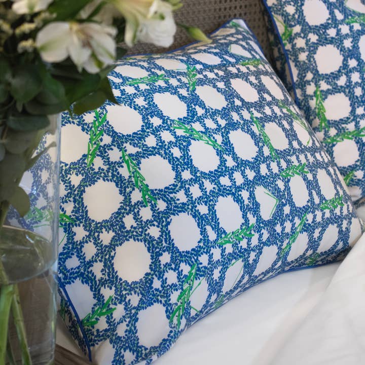 Seidenkissenbezug - Himmlischer Lavendel für den Großhandel von PARESSE PARIS