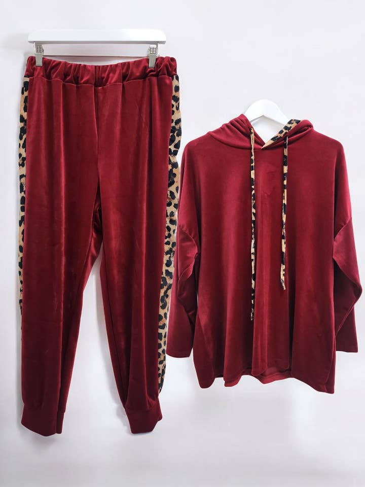 Miss Bold - Wholesale Lounge Set - Women's - Italian Leopard Print Panel Hooded Velour Co Ord Set