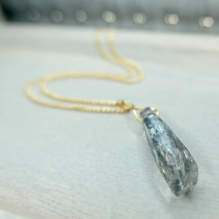 Sabine Wren Kyber Crystal kleine hanger voor de Dark Saber ketting Star Wars cadeau voor wholesale door BlueButterflyBazaar