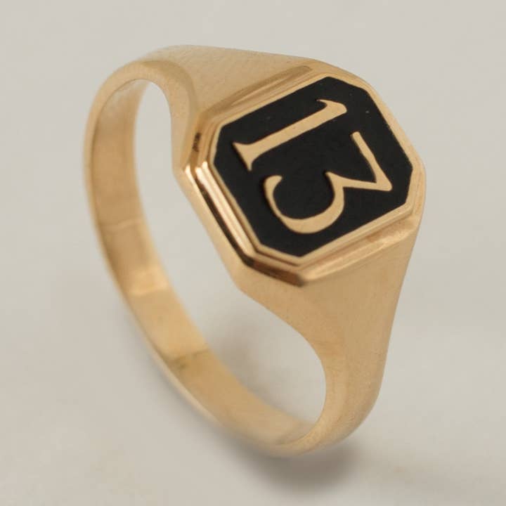 Thirteen Signet for wholesale by Merewif