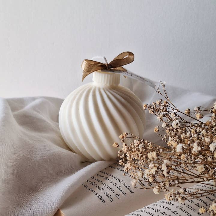 Your Nice Things - Candles - - Wholesale Novelty Candle - Christmas soy wax candle Christmas ball3