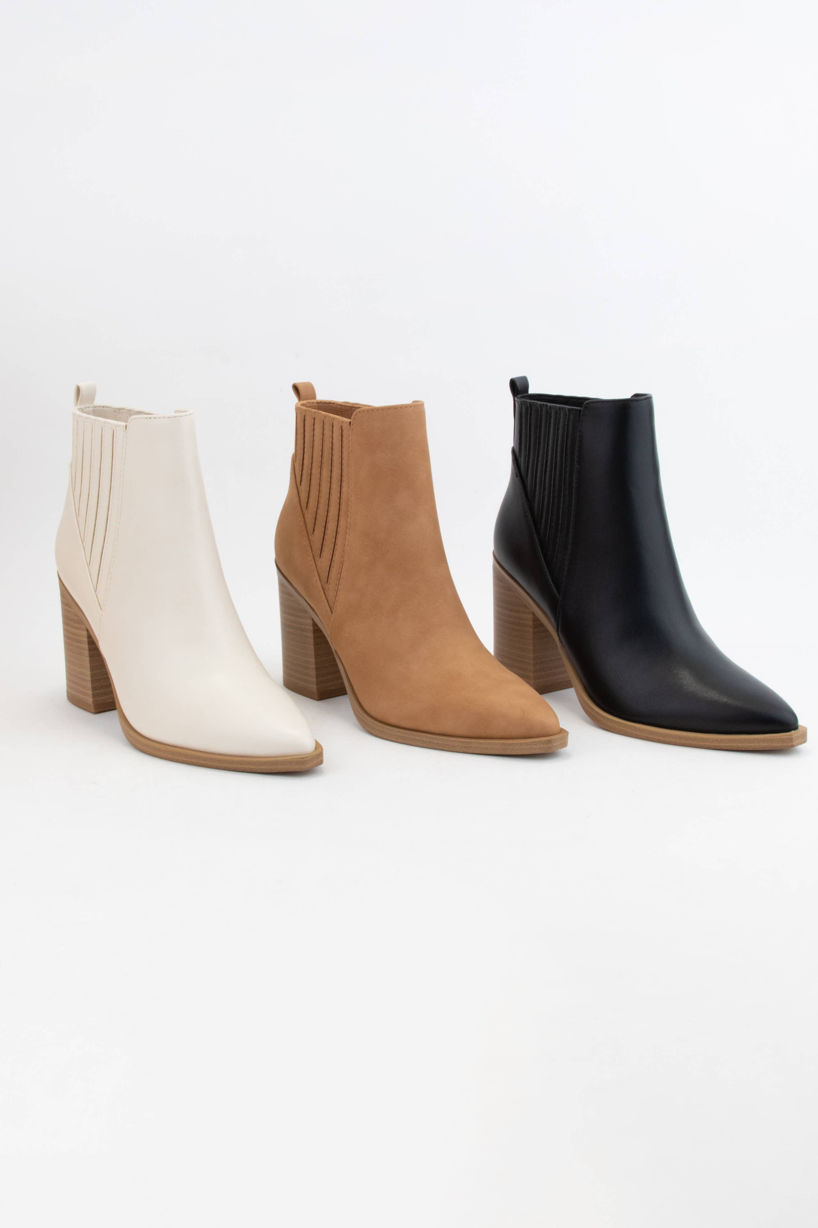 CCOCCI - Vendita all'ingrosso Stivaletti - Donna - Stivaletti Chelsea con tacco a blocco e punta appuntita12