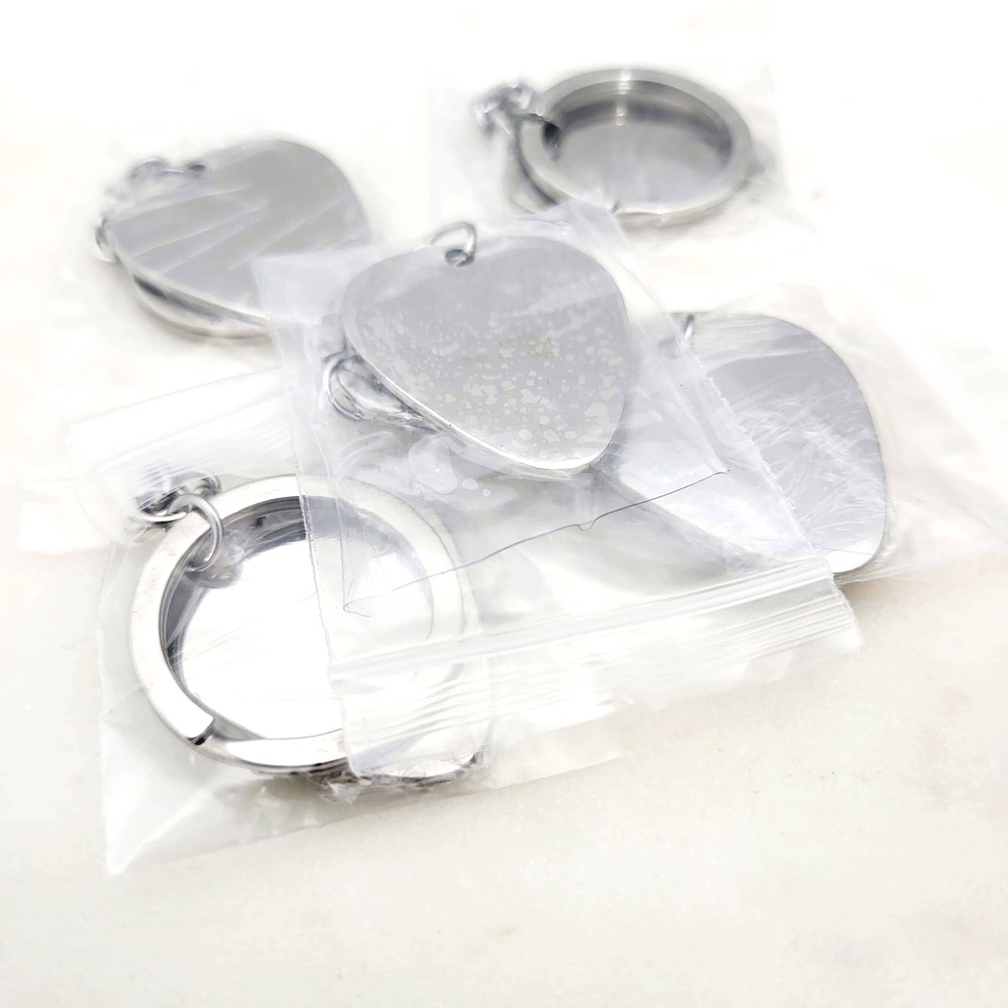 SoulfulMemory - Wholesale Keychain - Unisex - Steel Guitar Pick Keychain Engraving Blank3