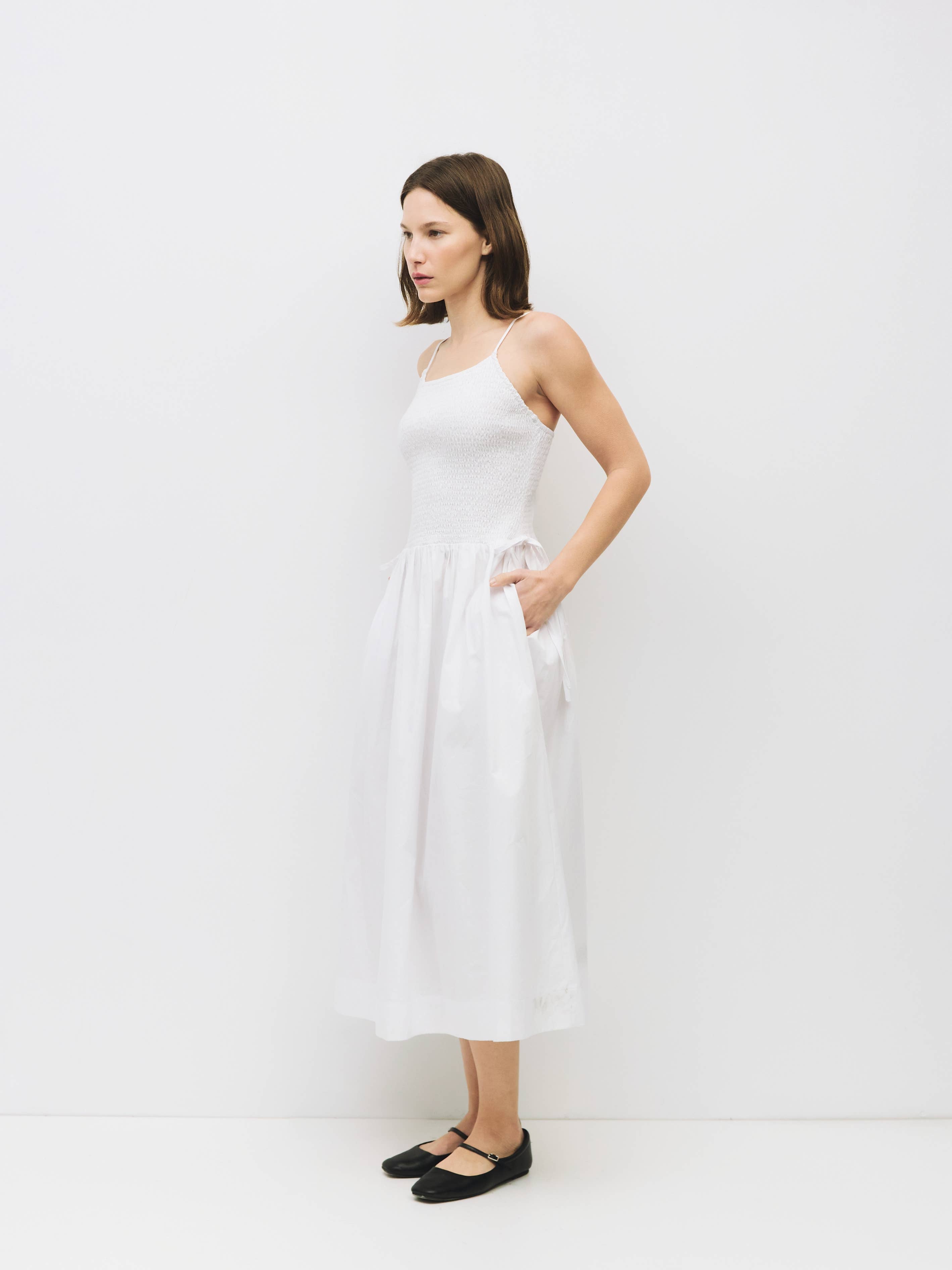 MOD REF - Vendita all'ingrosso Vestito - Donna - Abito The Jenni | Abito midi a nido d'oca con lacci laterali2