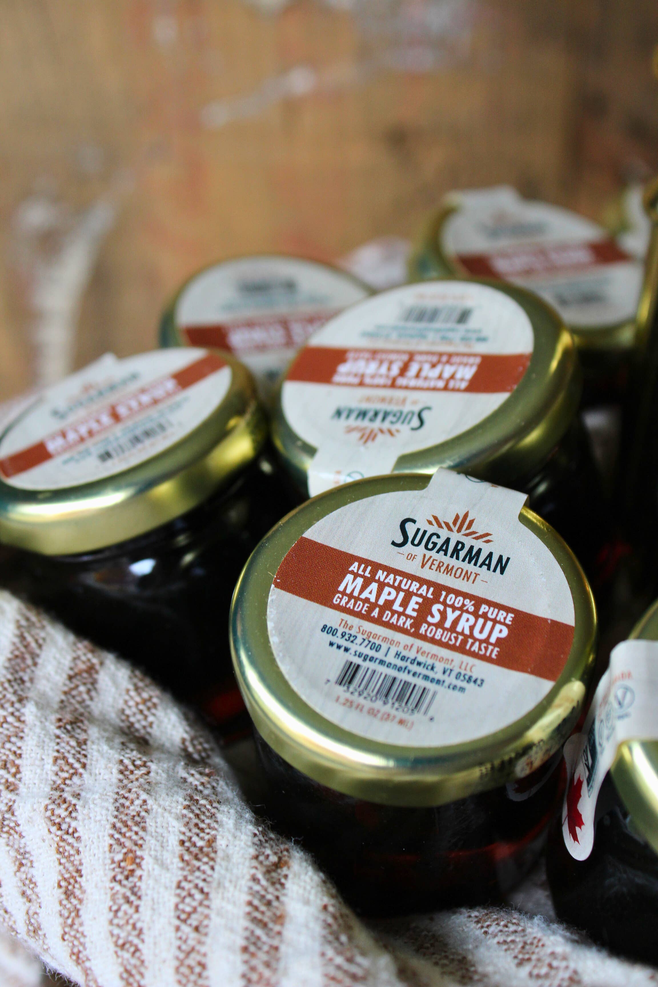 Sugarman of Vermont - Wholesale Maple Syrup - Pure Maple Syrup Counter Display 12-Pack/1.25 fl oz (6/case)1