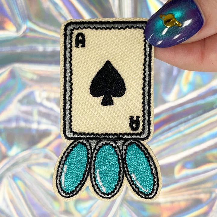 Türkisfarbener Ace Kartenaufnäher für den Großhandel von The Crafty Engineer