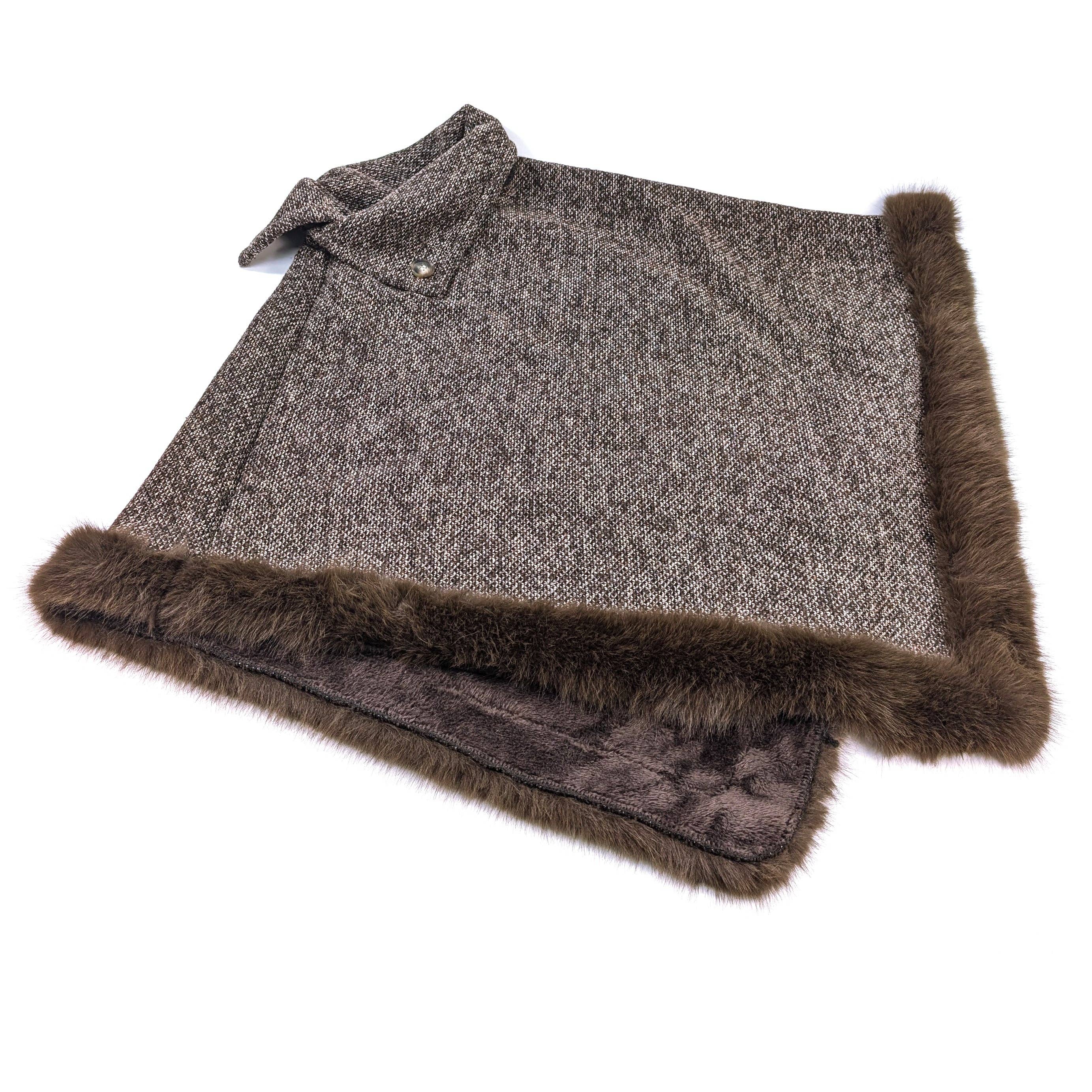 Black Ginger – wholesale Poncho – Women's – Button Collar Faux Fur Trimmed Poncho - Brown3