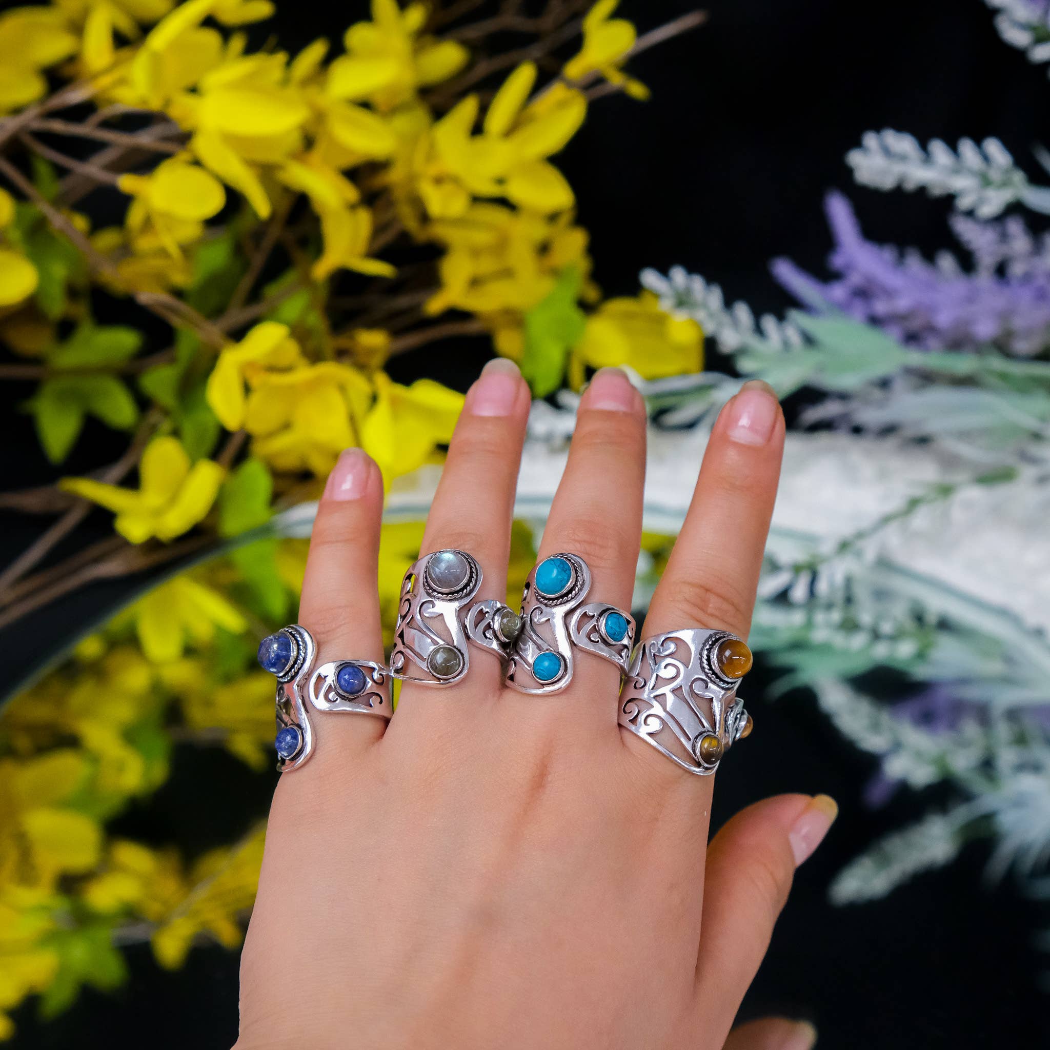 Karma Nepal Crafts – Anel de cocktail/declaração por atacado – Anéis Boho de Prata com Pedras Naturais Ajustáveis0