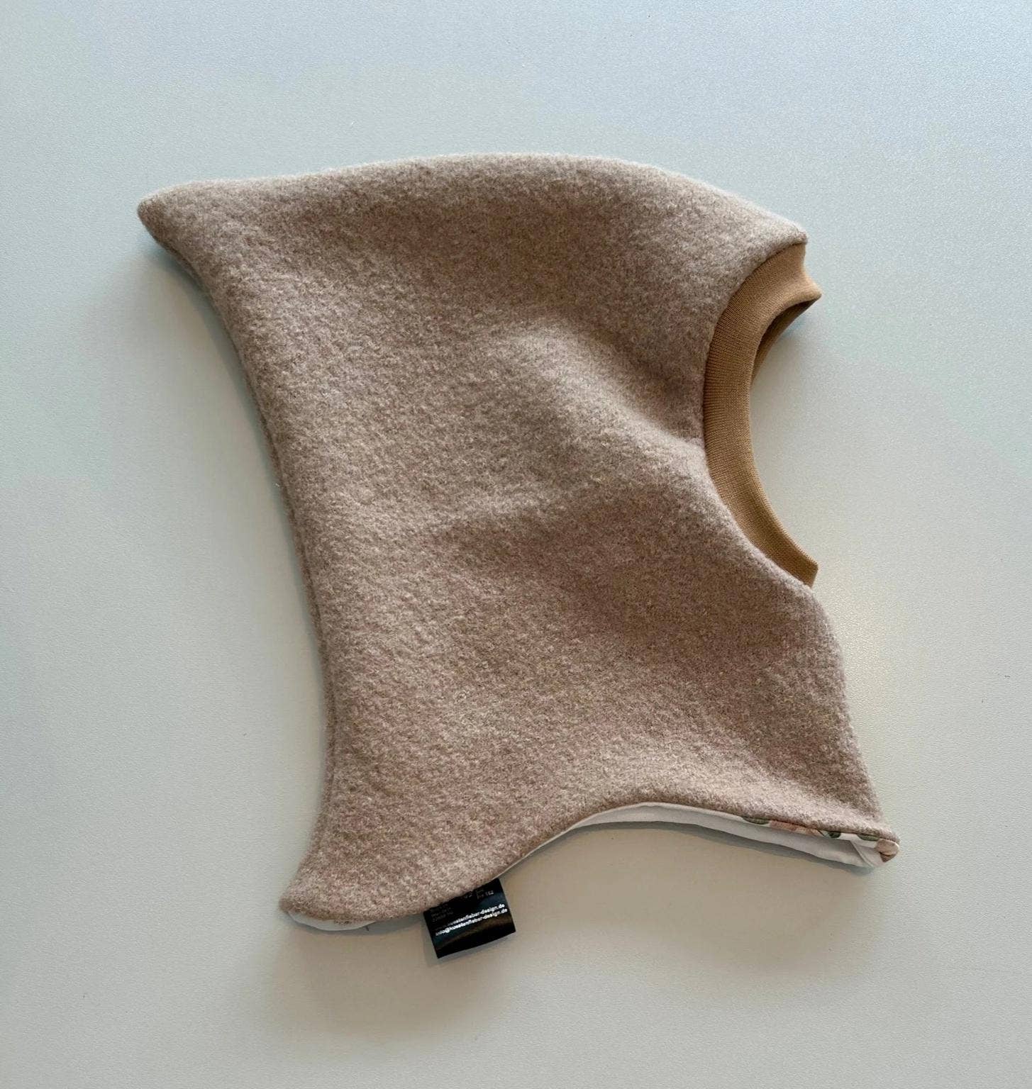Küstenfieber® - Wholesale Kids Hat - Kids - Walk balaclava Strandläufer in camel, virgin wool5