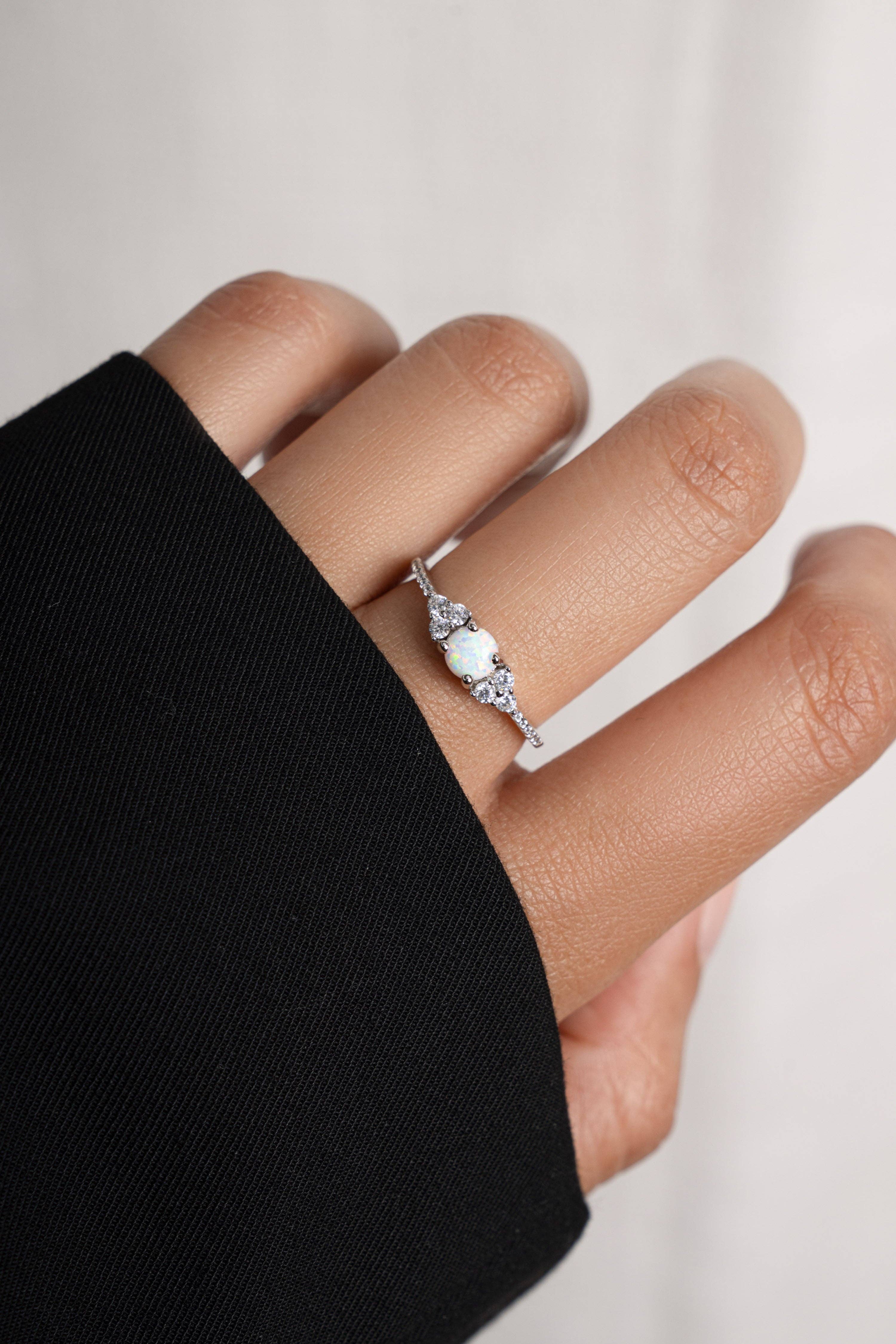 Sami Jewels - Wholesale Ring met meerdere stenen - Sierlijke opaal ring4