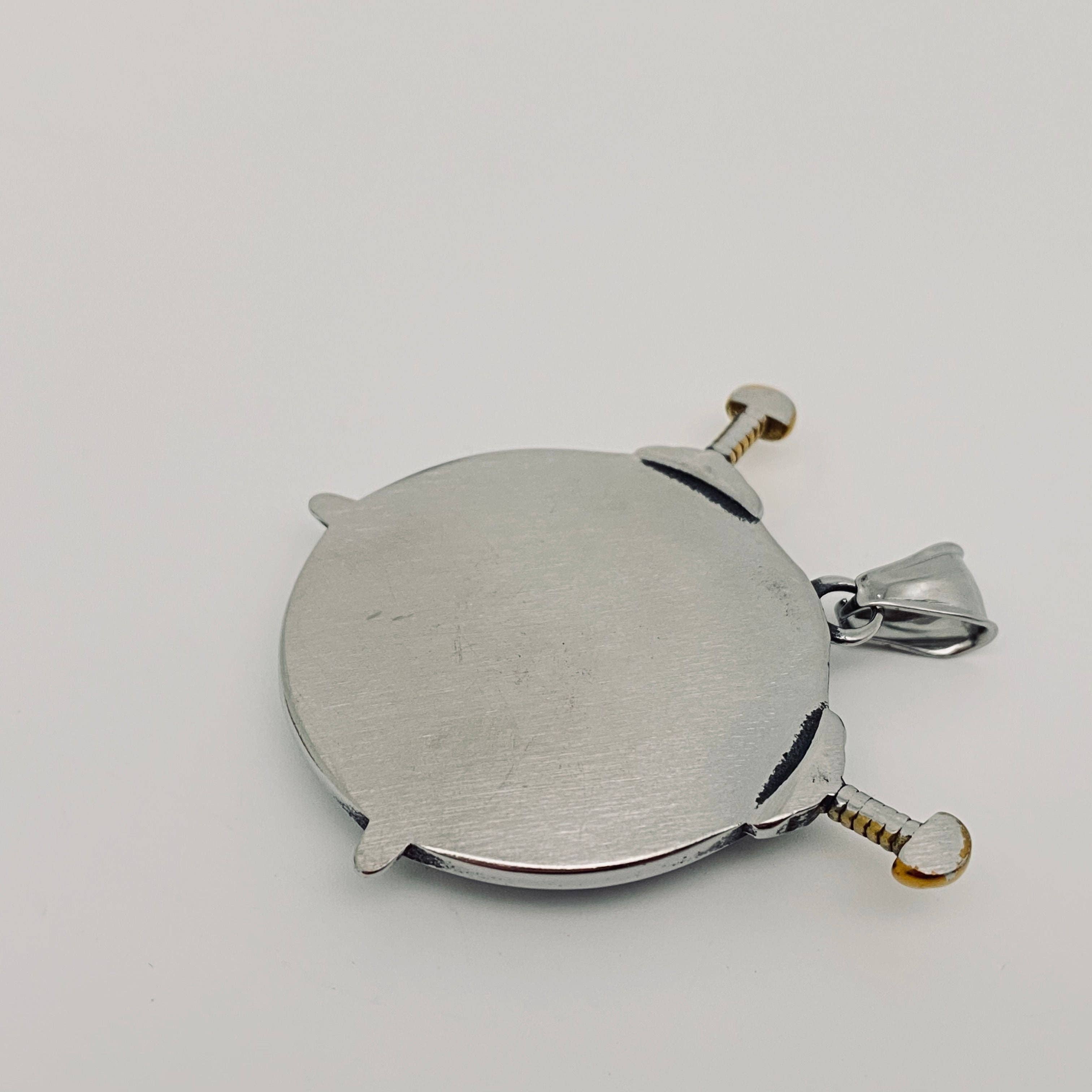 Mio Queena - Vendita all'ingrosso Attrezzature per lavoretti e fai da te - Ciondolo in acciaio inossidabile Valknut Shield - MJ/MNP2