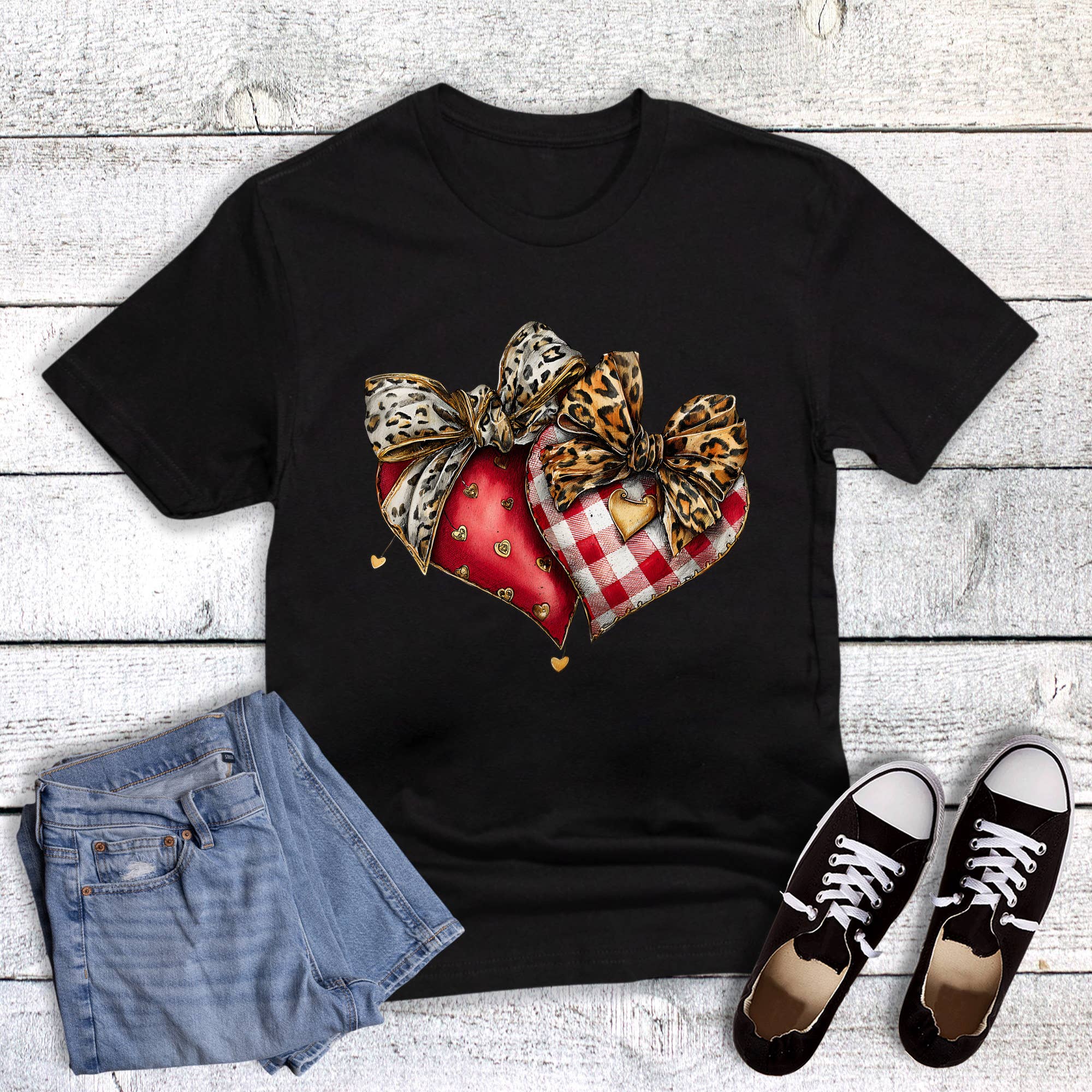 Noir T-shirt graphique vintage cœur de Saint-Valentin et nœud léopard en vente sur Faire