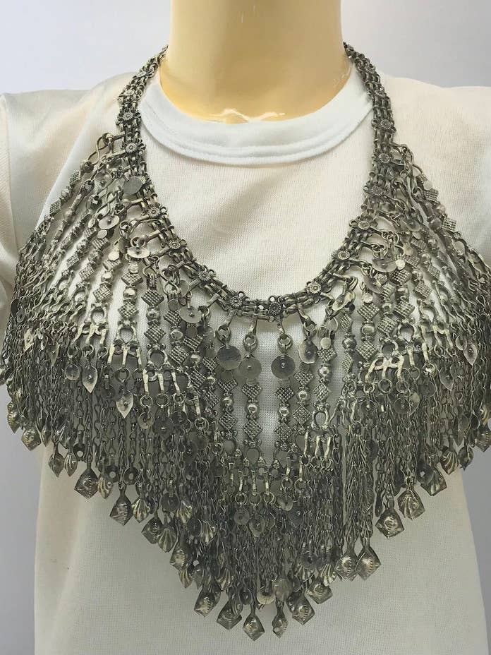 Vintage Silver Kuchi Överdimensionerade Dinglande Tofsar Hängslen Halsband för wholesale av vintarust