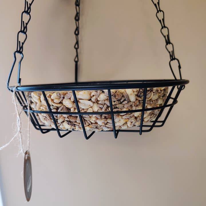 Backyard Tailz - Wholesale Bird Feeder - Birdseed Wreath (Woodpecker Snack)9