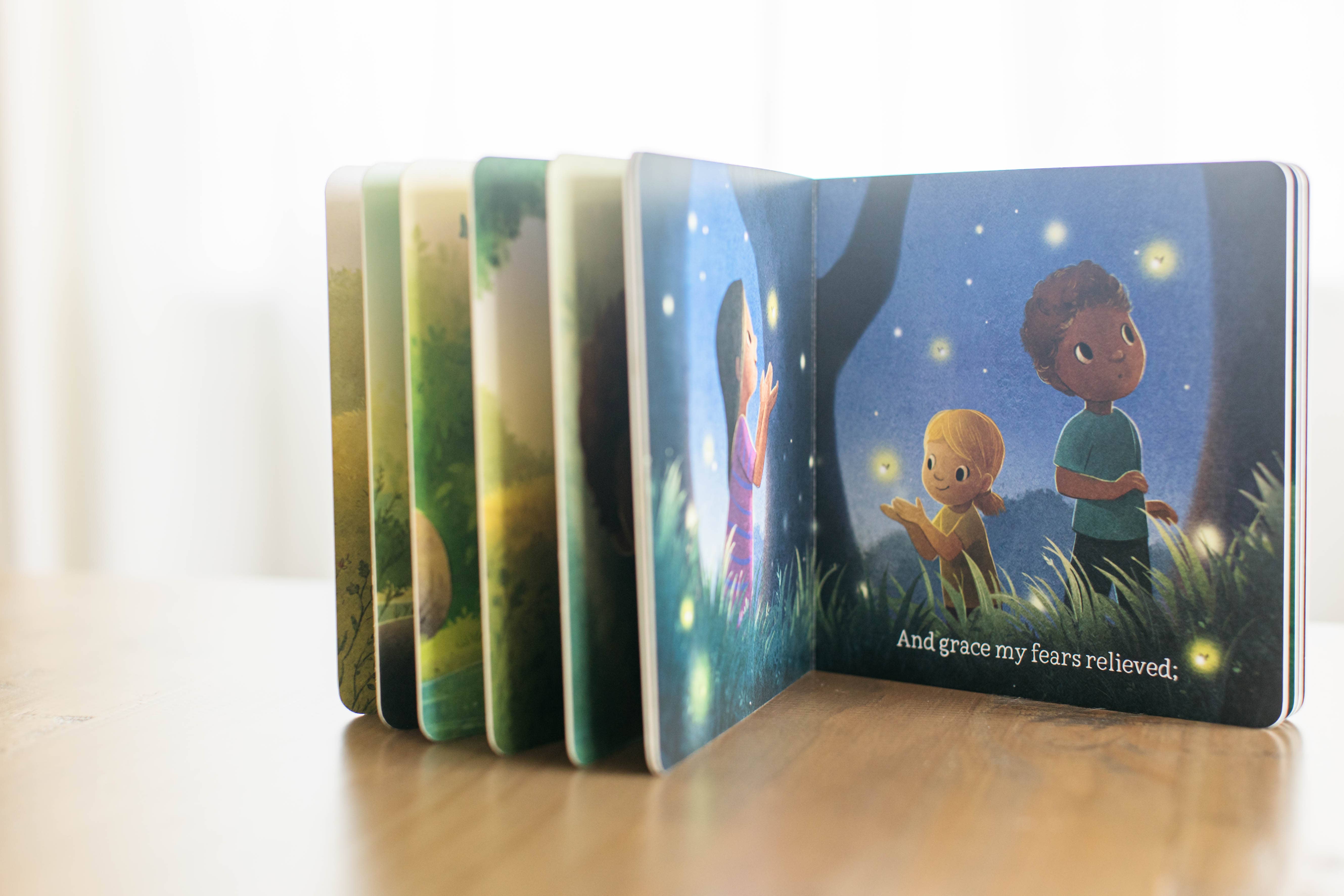 Harvest House Publishers Gift & Specialty Books - Vente Livre pour bébés et tout-petits (jusqu'à 2 ans) - Grace étonnante4