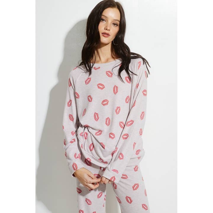 MintChoco - Wholesale Lounge Set - Women's - Lip all over print brushd soft lounge wear sets