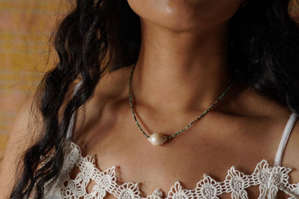 Annahmol – wholesale Beaded/pearl necklace – Petite Beaded Necklace with Baroque Pearl6