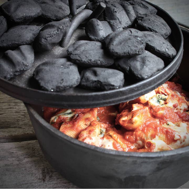 Crucible Cookware - Wholesale Cooking pot - Cast Iron Camp Dutch Oven with Legs - 4.1 qt (3.9 L)5