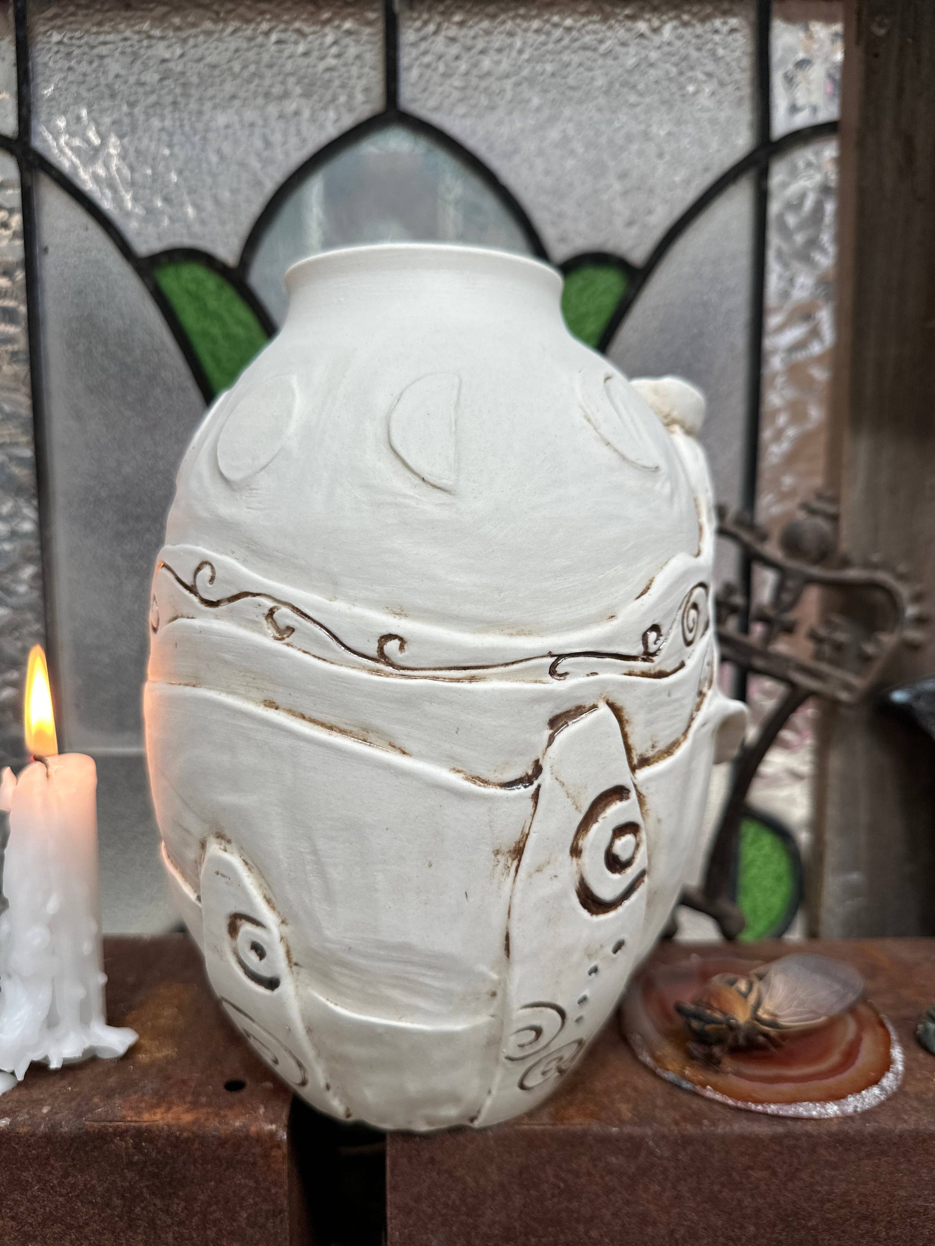 Carys Martin Ceramics - Wholesale Vase - 🌿 Keeper of the Labyrinth - Porcelain Vase4