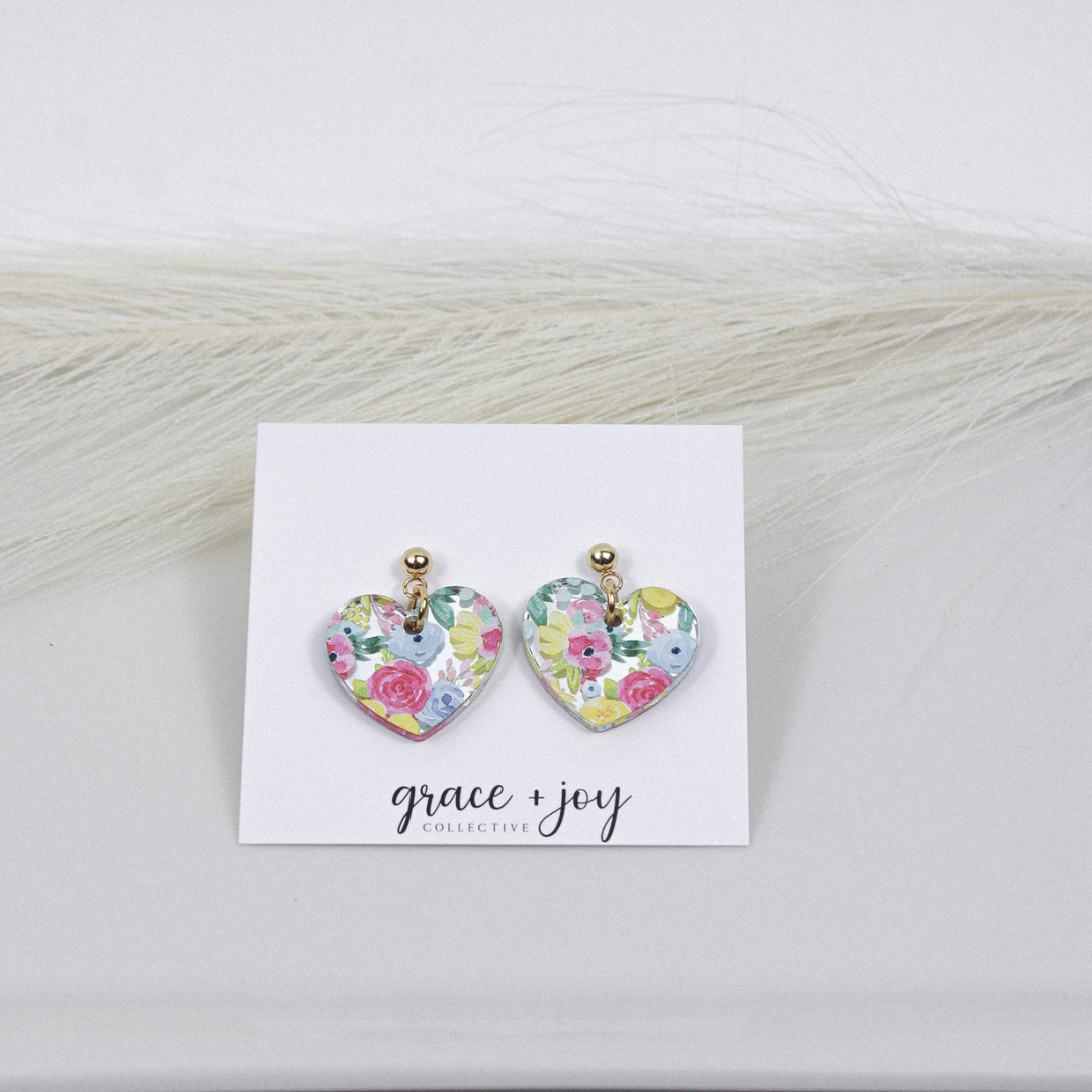 Grace + Joy Collective - Wholesale Hangende/ronde oorbellen - Bloemvormige Hart Hanger Oorbellen, Acryl Oorbellen Bloem0