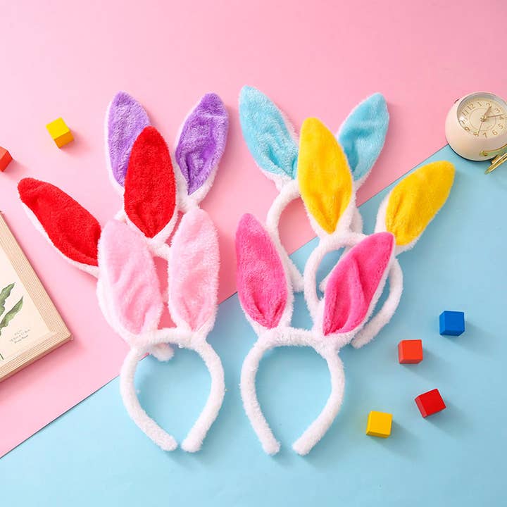 Bandeau en peluche de Pâques avec oreilles de lapin pour enfants pour la vente par Little Trendy