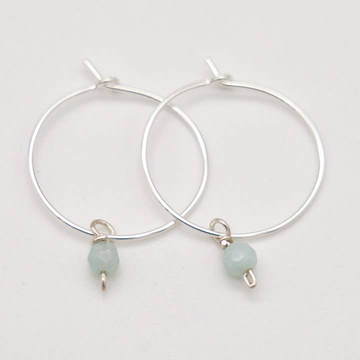 Silberne Creolen mit Amazonit-Anhänger por atacado de Sista Jewelry