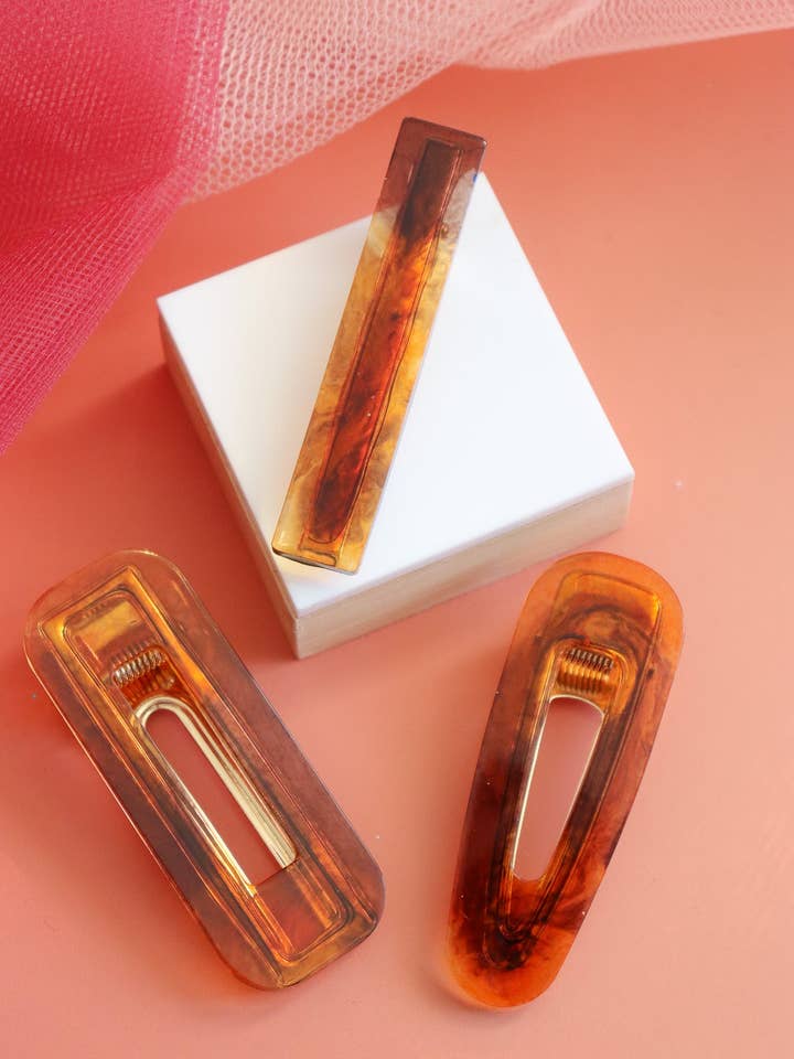 Light Tortoiseshell Barrette for wholesale by CG Home