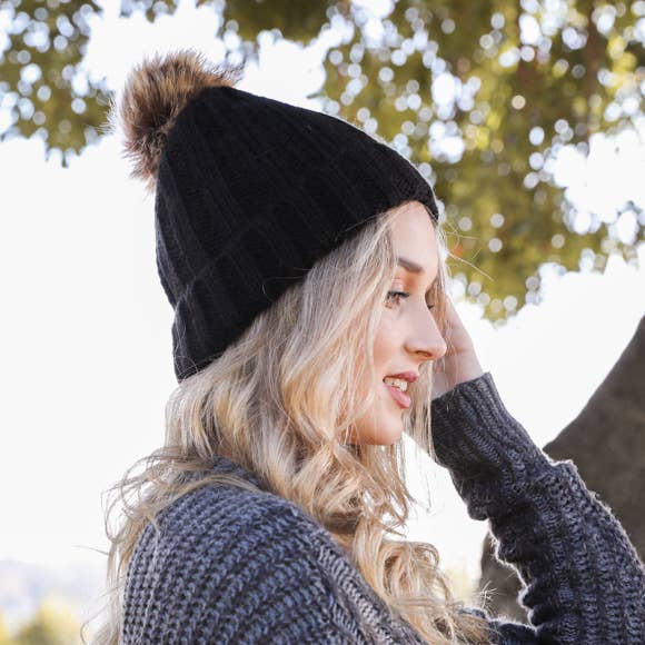 Leto Accessories - Wholesale Beanie - Women's - Winter-Ready Ribbed Faux Fur Beanie 🧶 – Wholesale Supplier3