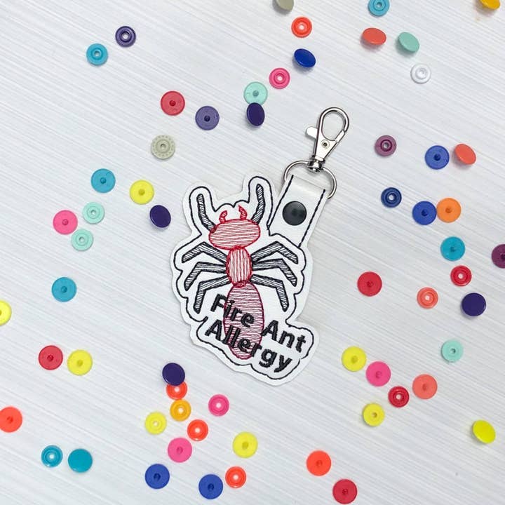 Medical Bag Tags, LLC - Vente Porte-clés – enfant - Porte-clés Allergie à la tomate, Allergies à la tomate, Étiquette de sac à dos, Allergie, Allergies, Alerte, Alerte médicale, Lunch Scolaire, Boîte à lunch, Médical,