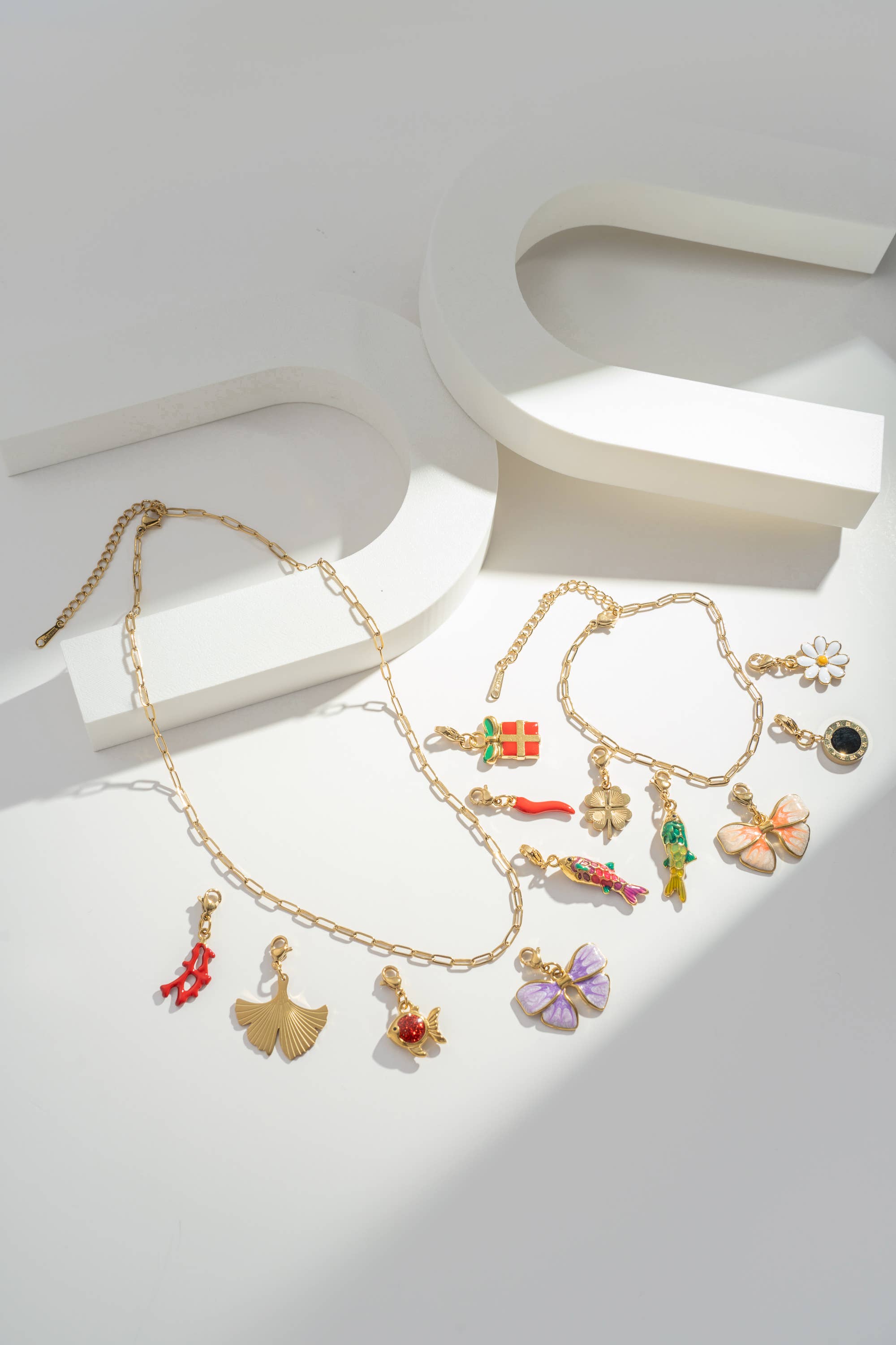 COSMOS - Wholesale Charm/Dangle Bracelet - Gold chain bracelet in stainless steel for charms1