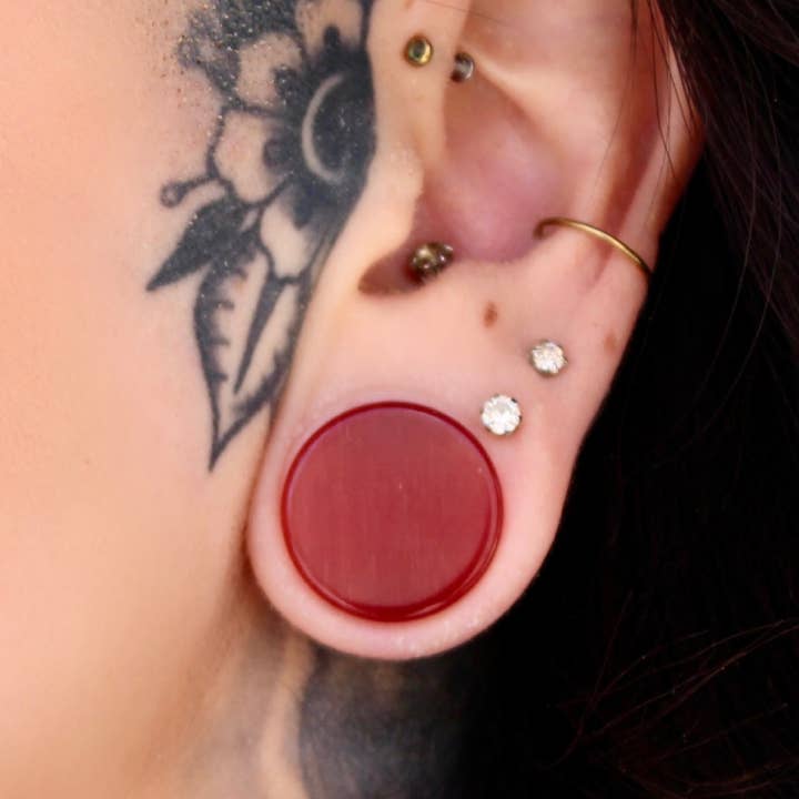 EC Plugs and Gems - Wholesale Gauge/Plug Earrings - Cat Eye Plugs - Red Gauges0