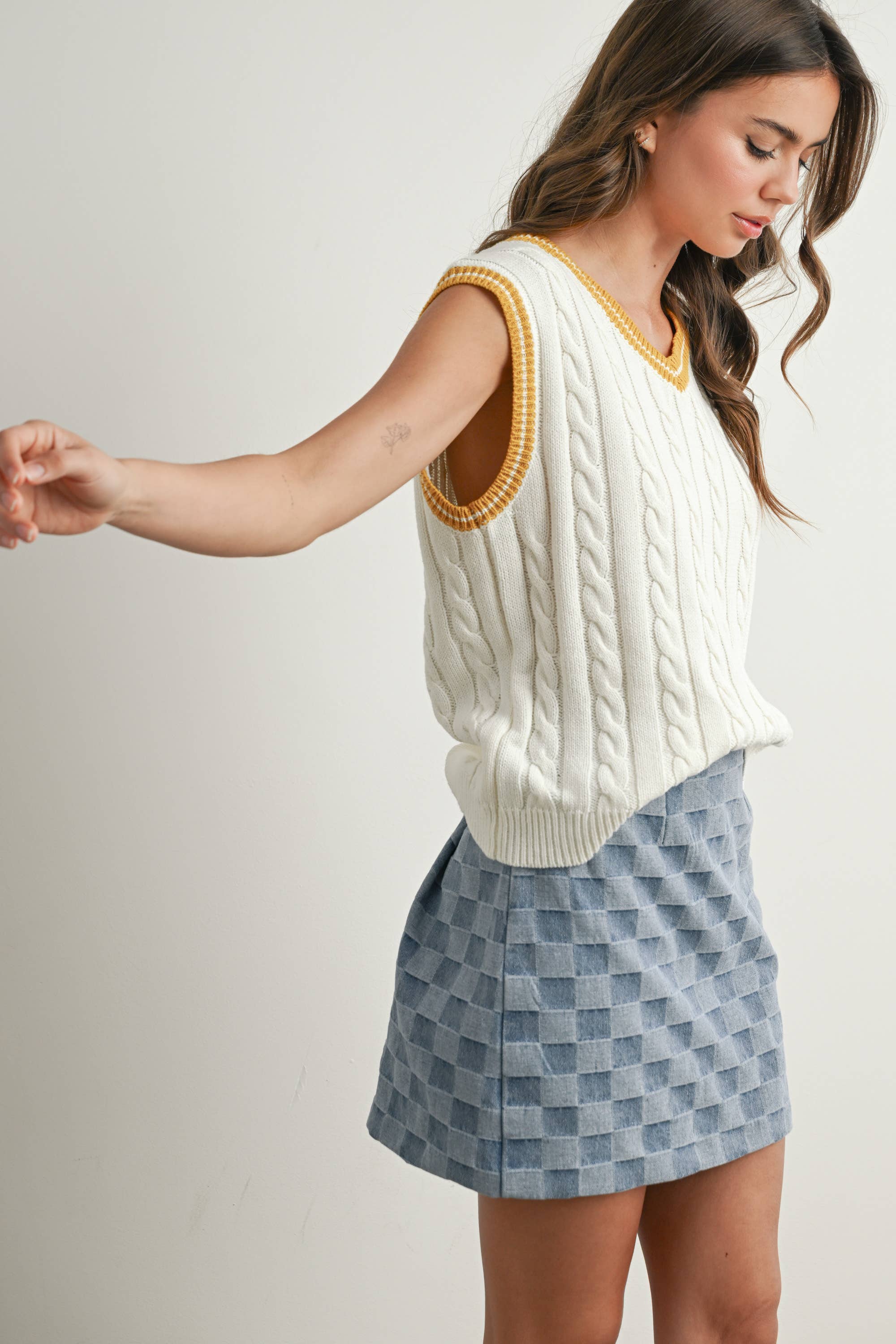 BUTTERMELON - Wholesale Sweater Vest - Women's - Knitted Sweater Vest - BMW7708 6