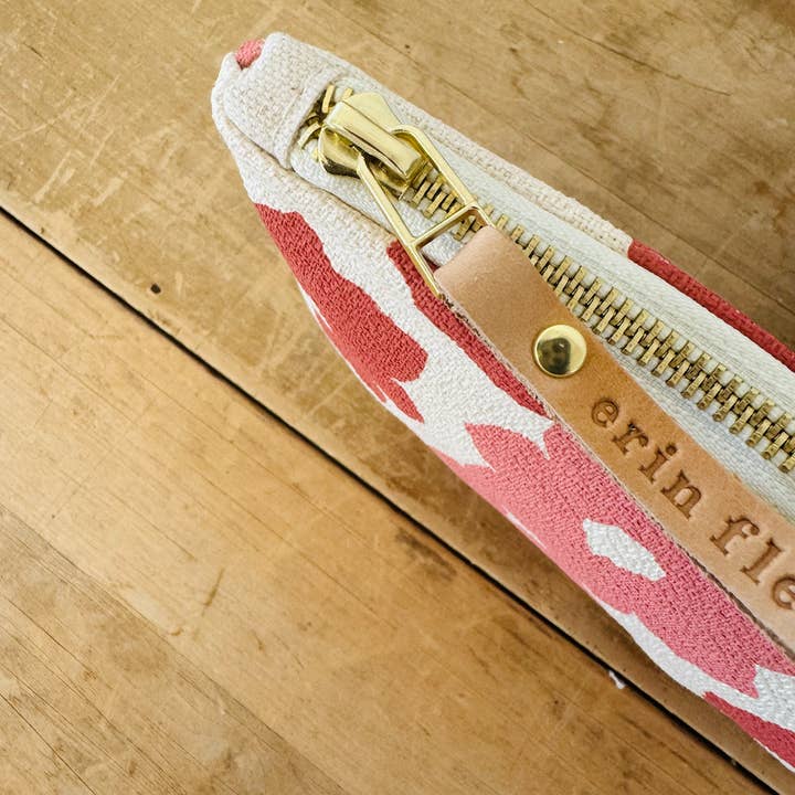 Erin Flett - Vente Étuis/trousses à crayons - Trousse à crayons Anita Light Berry Blush + Berry Blush1