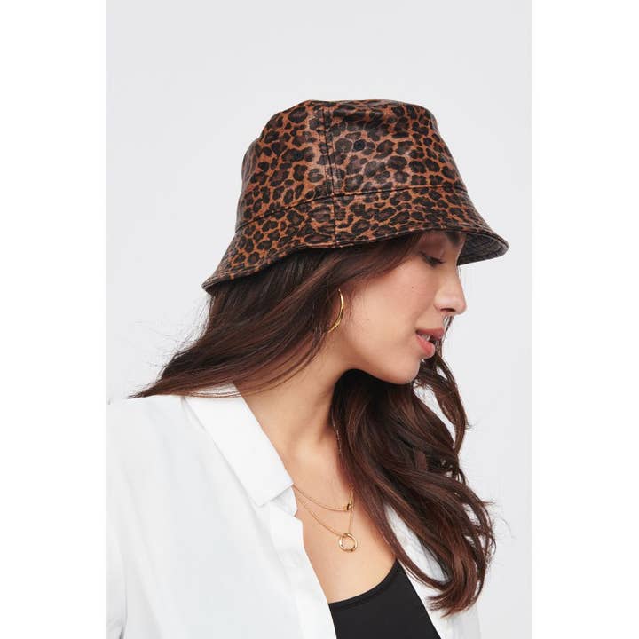 Urban Expressions – Engroshandel Bucket hat - Dame – Vegansk Læder Bucket Hat - Dyreprint1