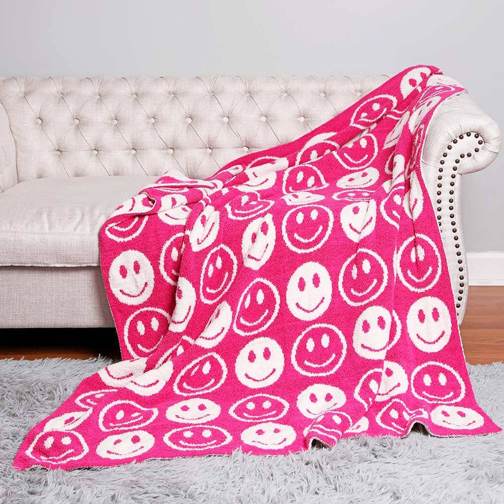 Sensibling Corp. - Wholesale Throw Blanket - SMILE PATTERNED REVERSIBLE Throw Blanket5