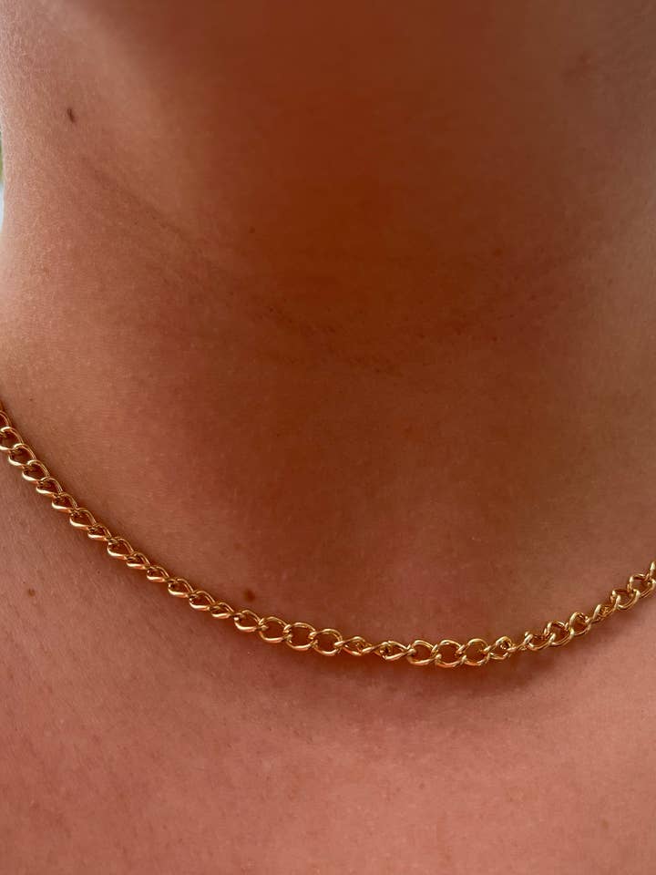 Gold Necklace, Layering Chain Necklace For Women for wholesale by Tumbledshop