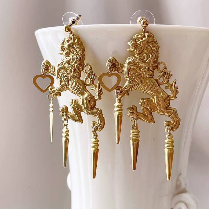 Pearl and Ivy Studio - Vente Boucles d'oreilles pendantes - Boucles d'oreilles originales en laiton style vintage à motif animal - Lion Heart2