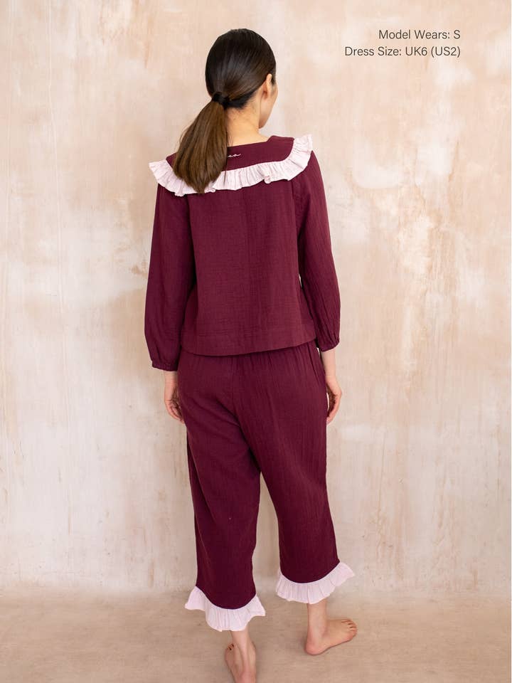 TBCo – wholesale Sleepwear set – Women's – Cropped Cotton Pyjamas in Burgundy Ruffle2