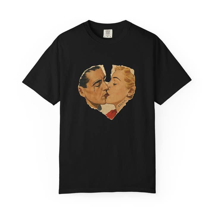 Camiseta Vintage Beso para venta al por mayor de Grit with Grace, LLC