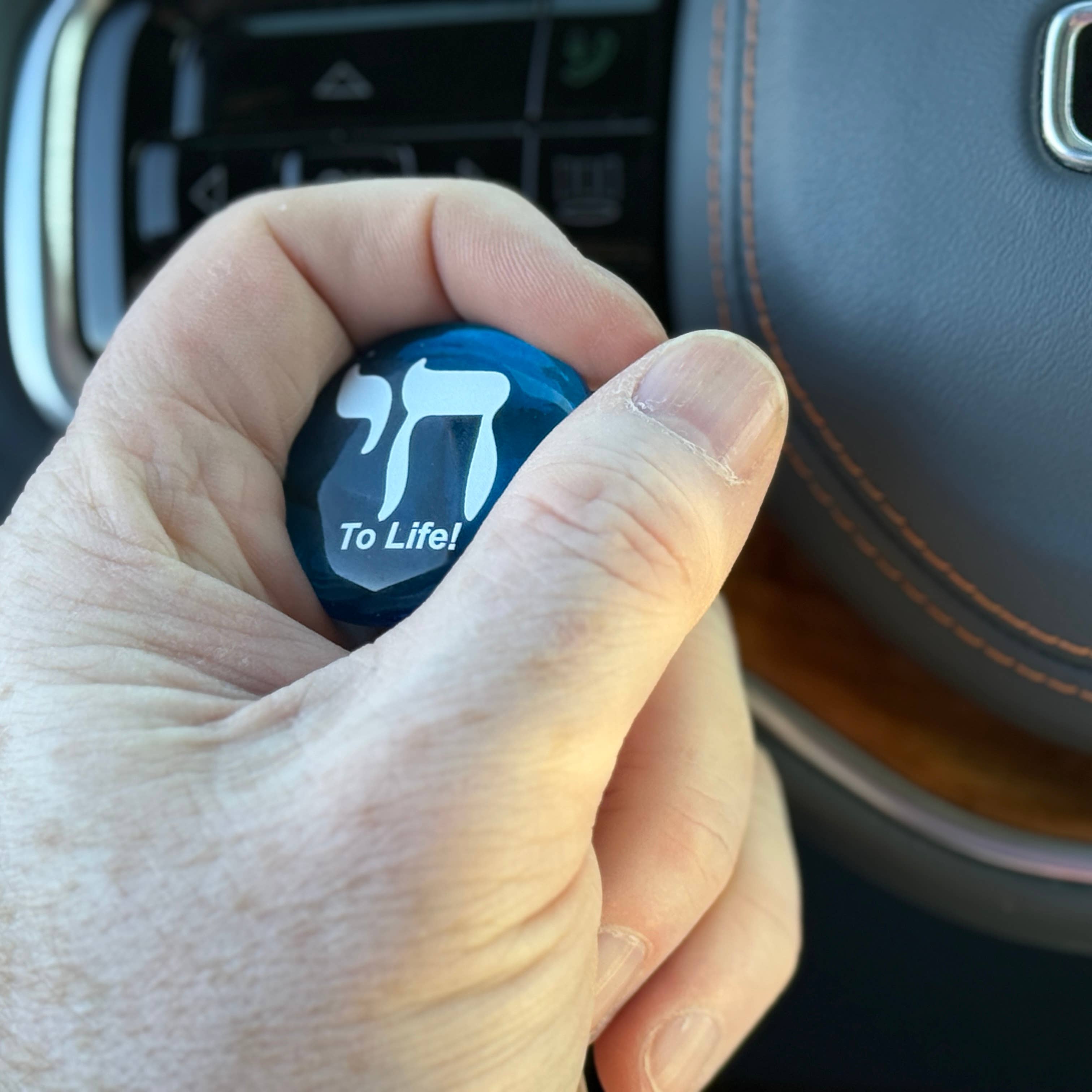 Lifeforce Glass, Inc. - Wholesale Keepsake Coin/Token - Judaica Assortment of Glass Stones with Display, 100 Pieces2