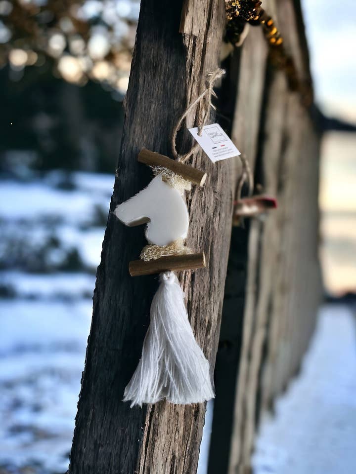 Bergamot Horse Head Soap Braid for wholesale by fabrique lomaelle