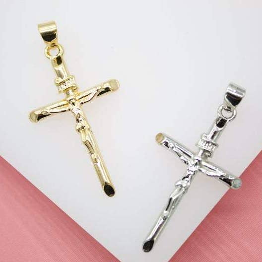Pendentif crucifix mince en forme de croix de Jésus rempli d'or 18 carats (A283) pour la vente par MIA Jewelry