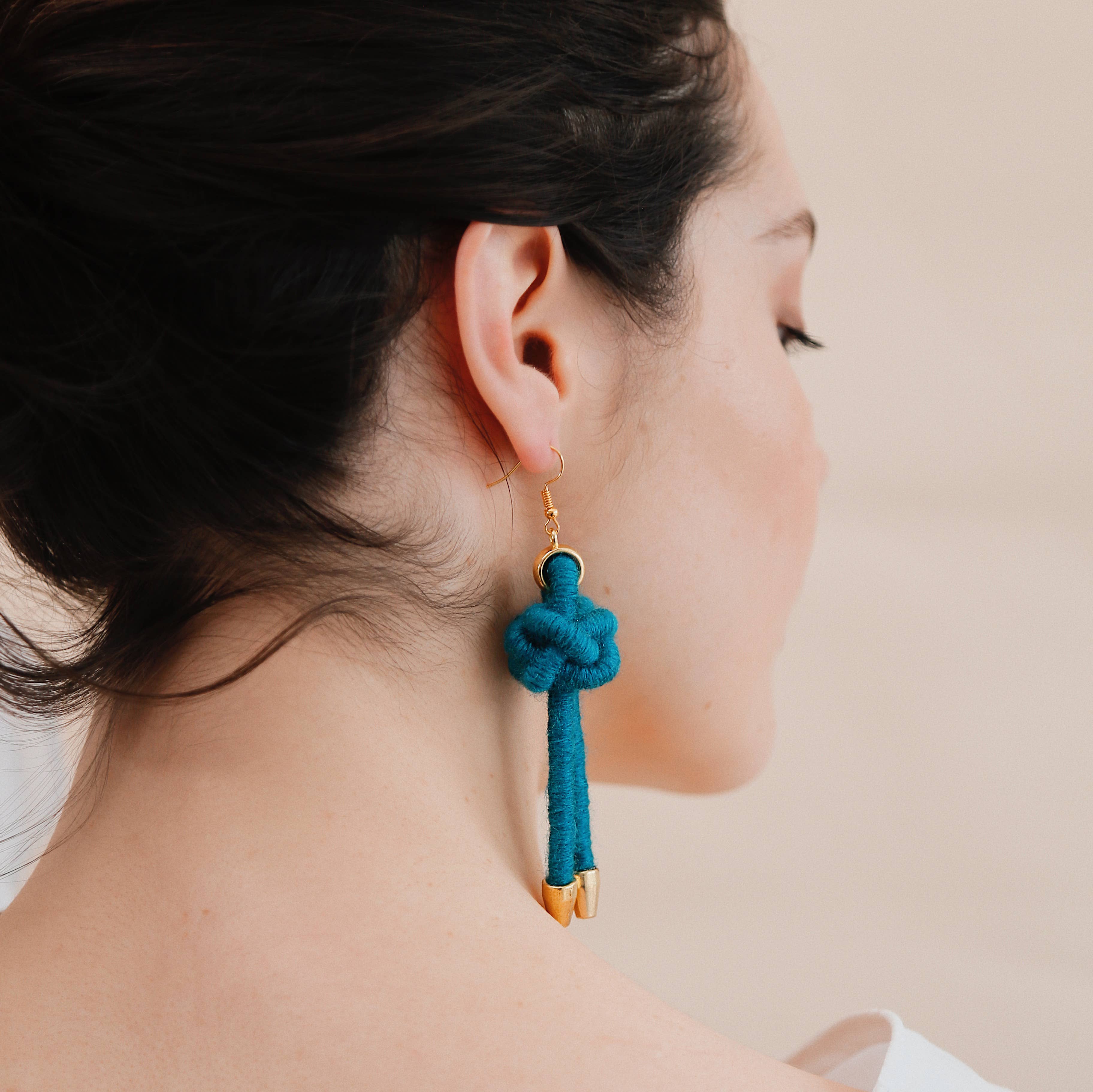 Knottinger - Wholesale Dangle Earrings - Diamond knot earrings1