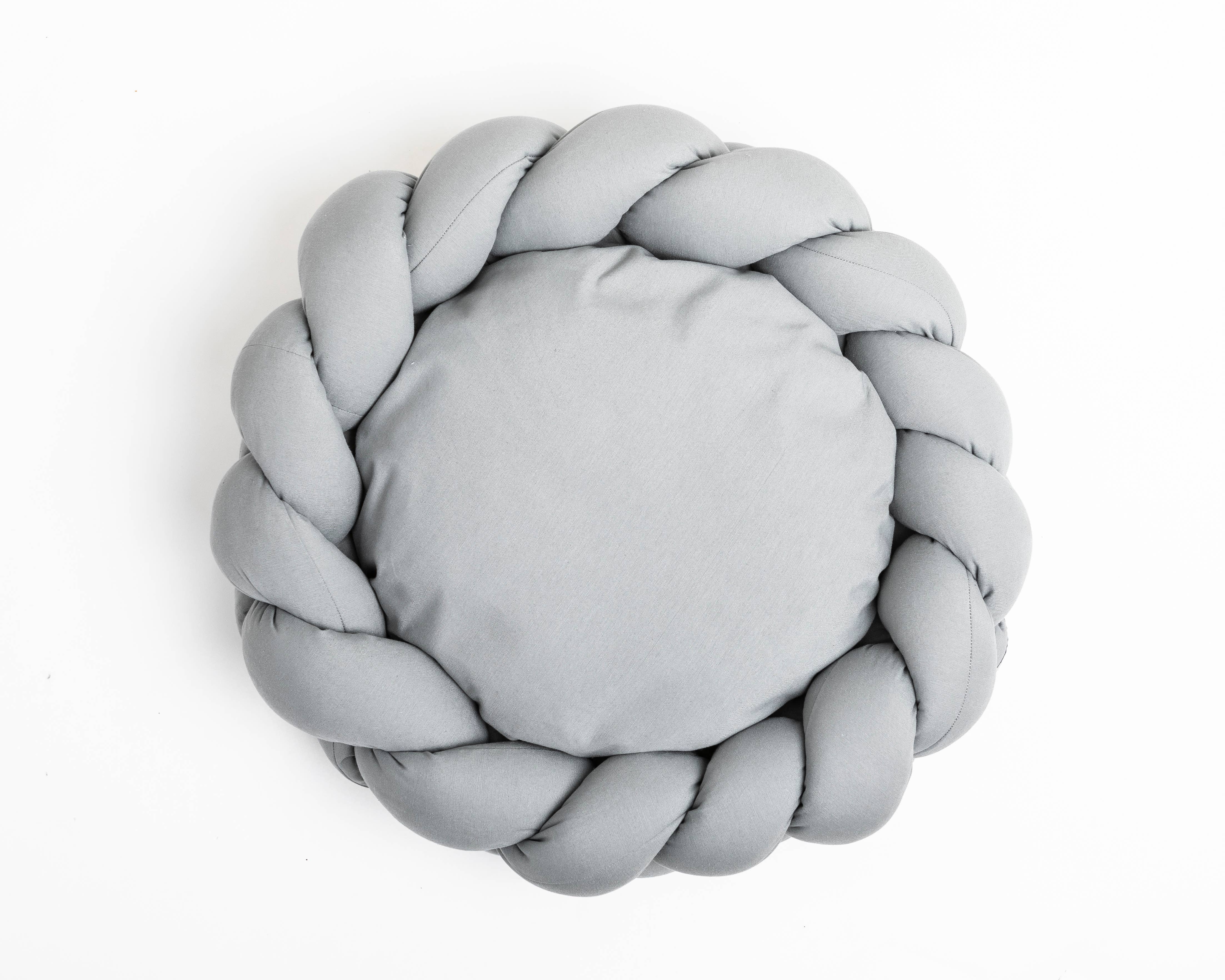 D GRAY  HUDOG & HUCAT BED BRAID FOR PETS for wholesale on Faire2