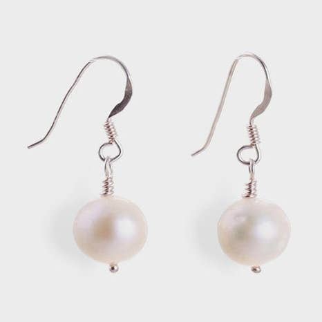 Boucles d'oreilles Perle de Sérénité pour la vente par NightLight Collection