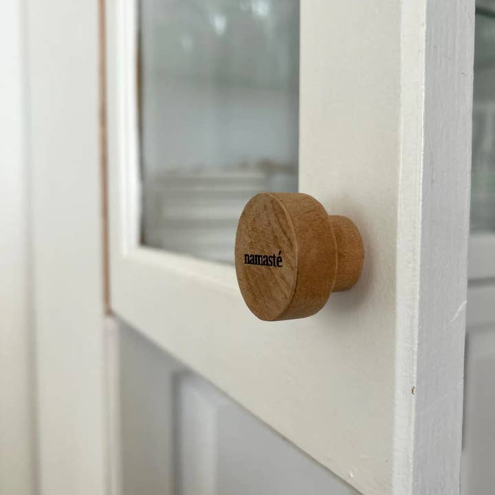 Atelier HM Design - Vendita all'ingrosso Manopola/pomello - Set di 6 pomelli per cassetti in legno Namaste, 35x25mm1