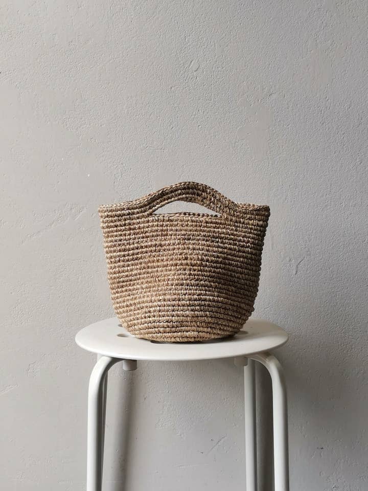 TRAMAE Hand Basket Bag S for wholesale by Mochila Milano by Silvia Ferrari