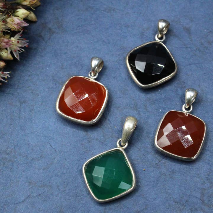 Didi Bahini Fair Trade - Wholesale Individual Charm/Pendant - Simply Onyx Silver Pendant4