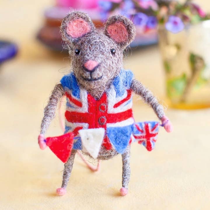Sew Heart Felt - Wholesale Decorative Tabletop Object - Mouse With Union Jack Bunting